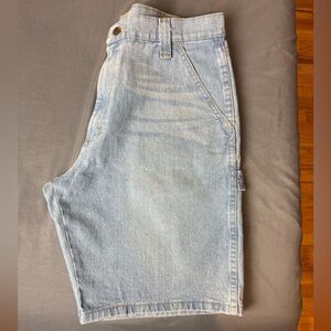 Men's Wrangler Lightwash Denim Cargo Shorts Size 33